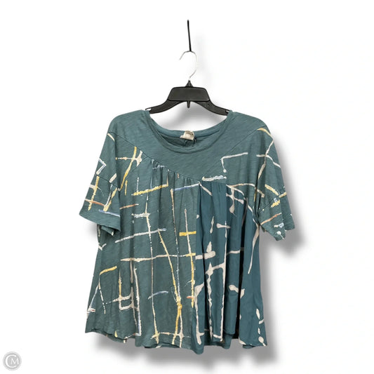 Top Short Sleeve By Akemi And Kin In Green, Size: M