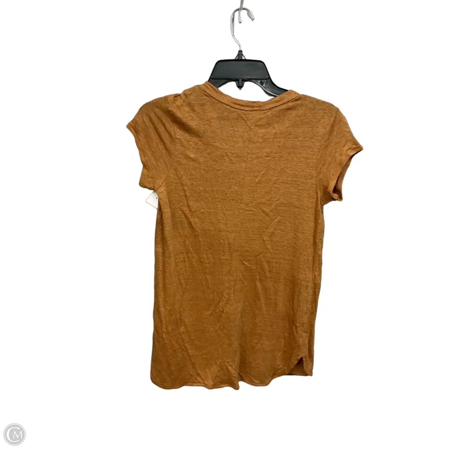 Top Short Sleeve Basic By Tahari In Tan, Size: S