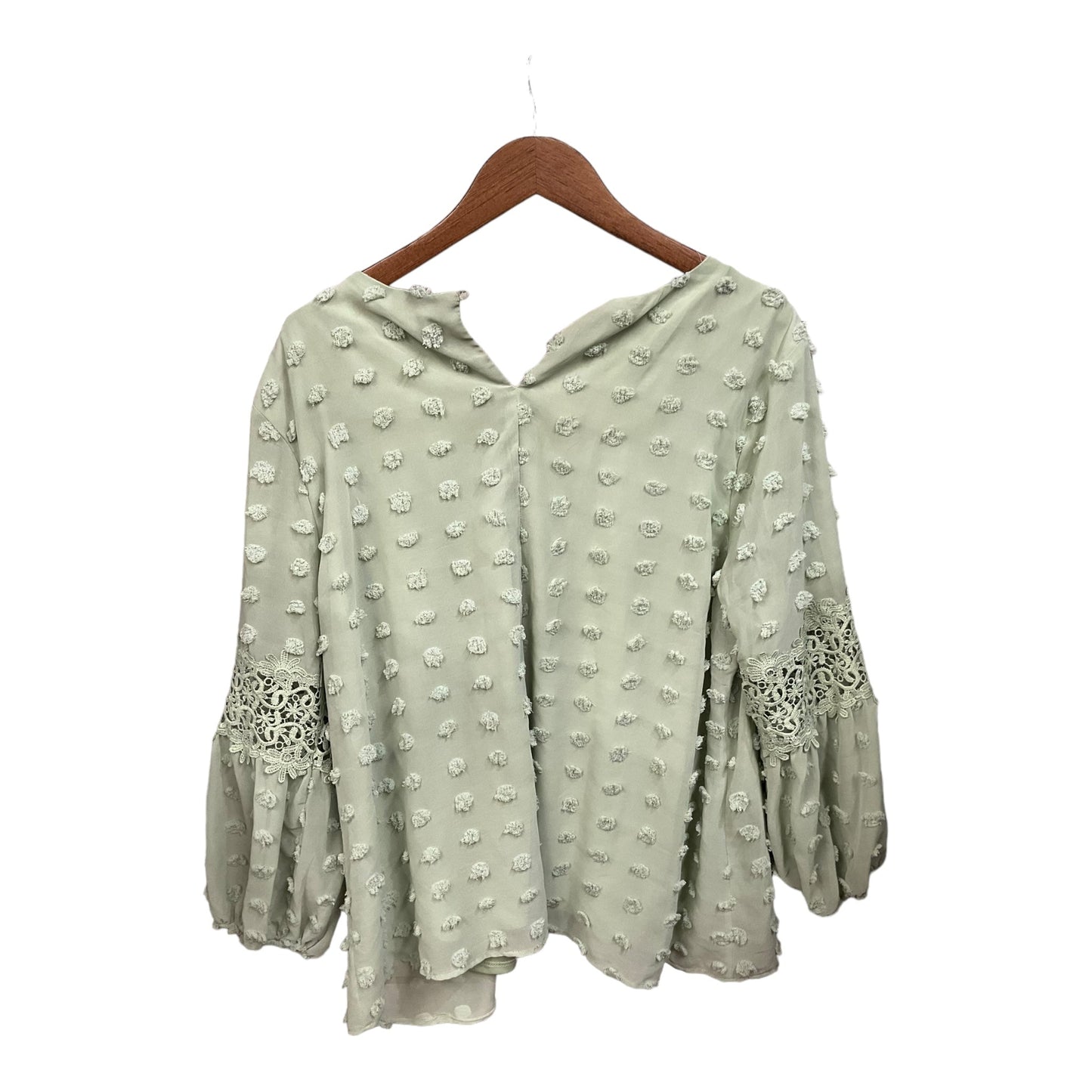 Top Long Sleeve By Cato In Green, Size: Xl