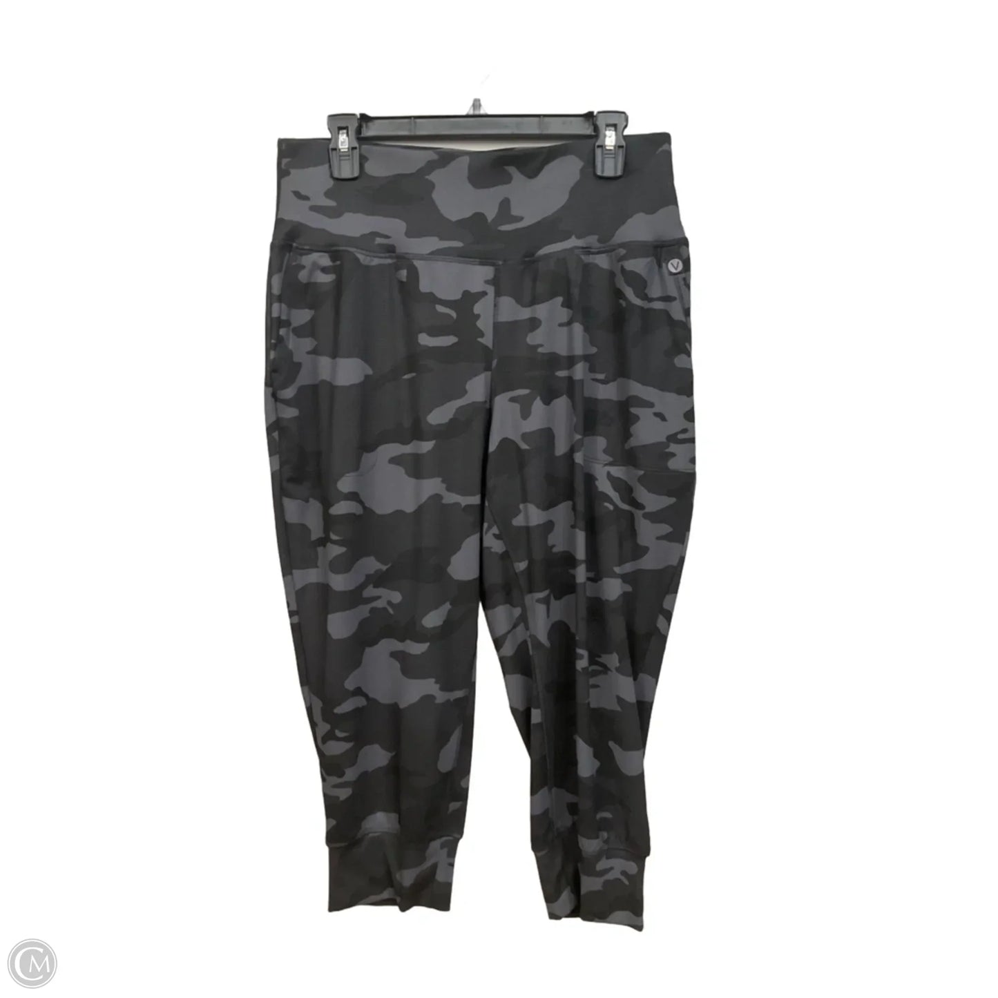 Athletic Capris By Livi Active In Camouflage Print, Size: L