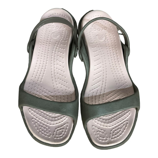 Grey Shoes Flats Crocs, Size 9