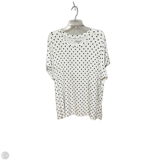 Top Short Sleeve Basic By Torrid In Polkadot Pattern, Size: 3x