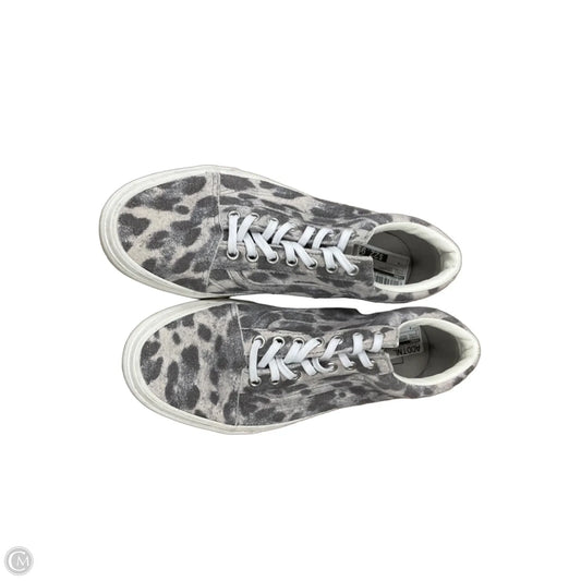 Shoes Sneakers By Vans In Animal Print, Size: 9