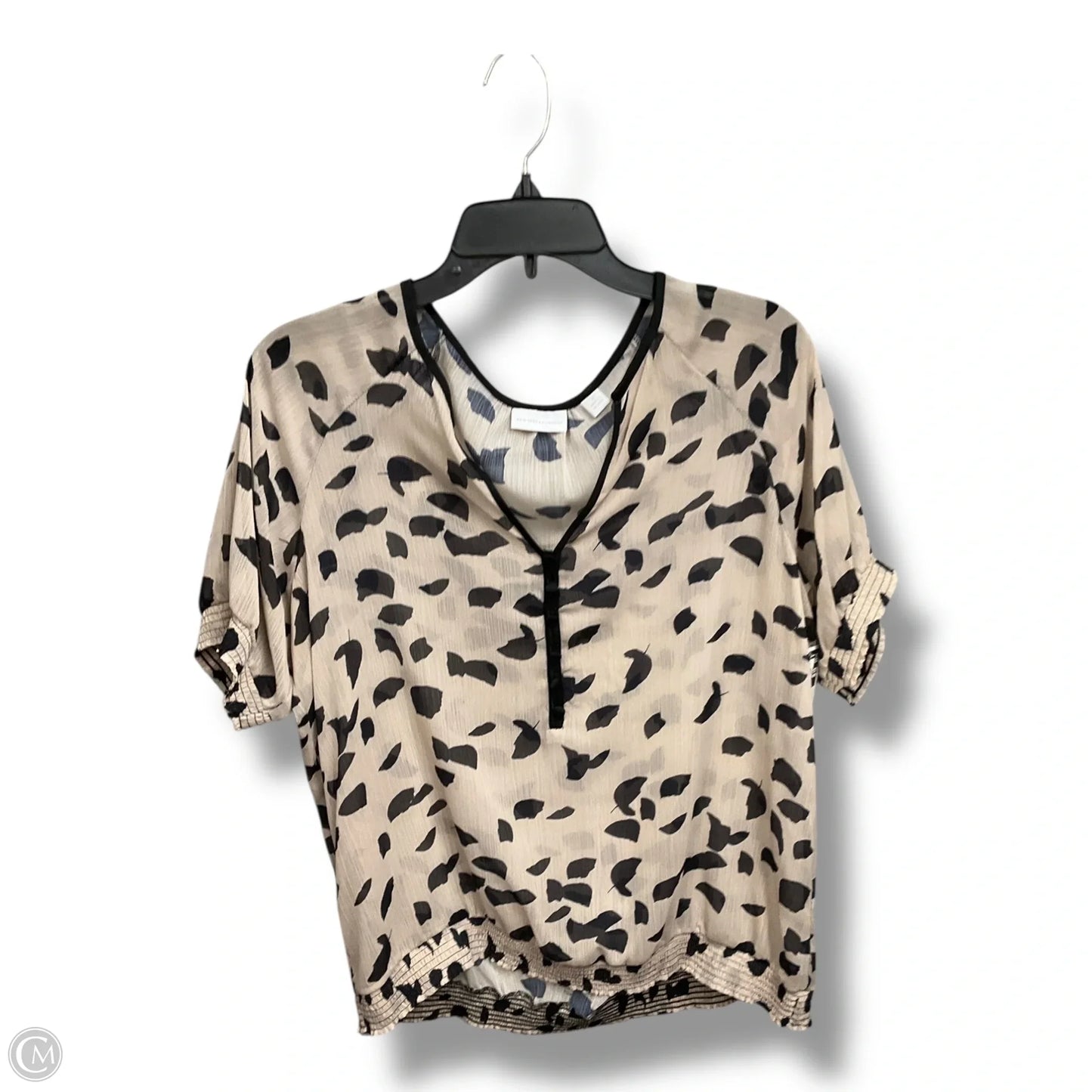 Top Short Sleeve By New York And Co In Black & Cream, Size: M