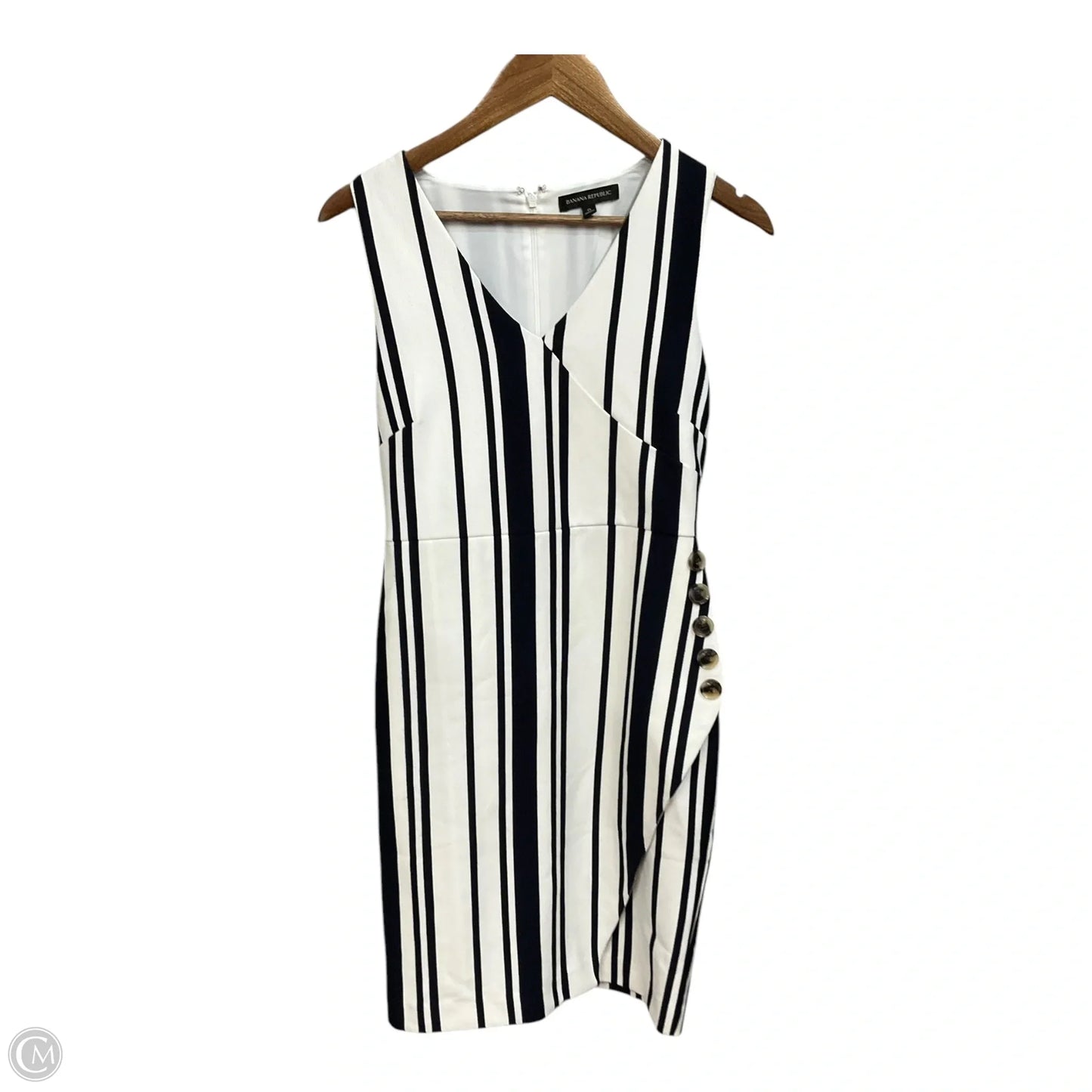 Dress Casual Short By Banana Republic In Black & White, Size: S