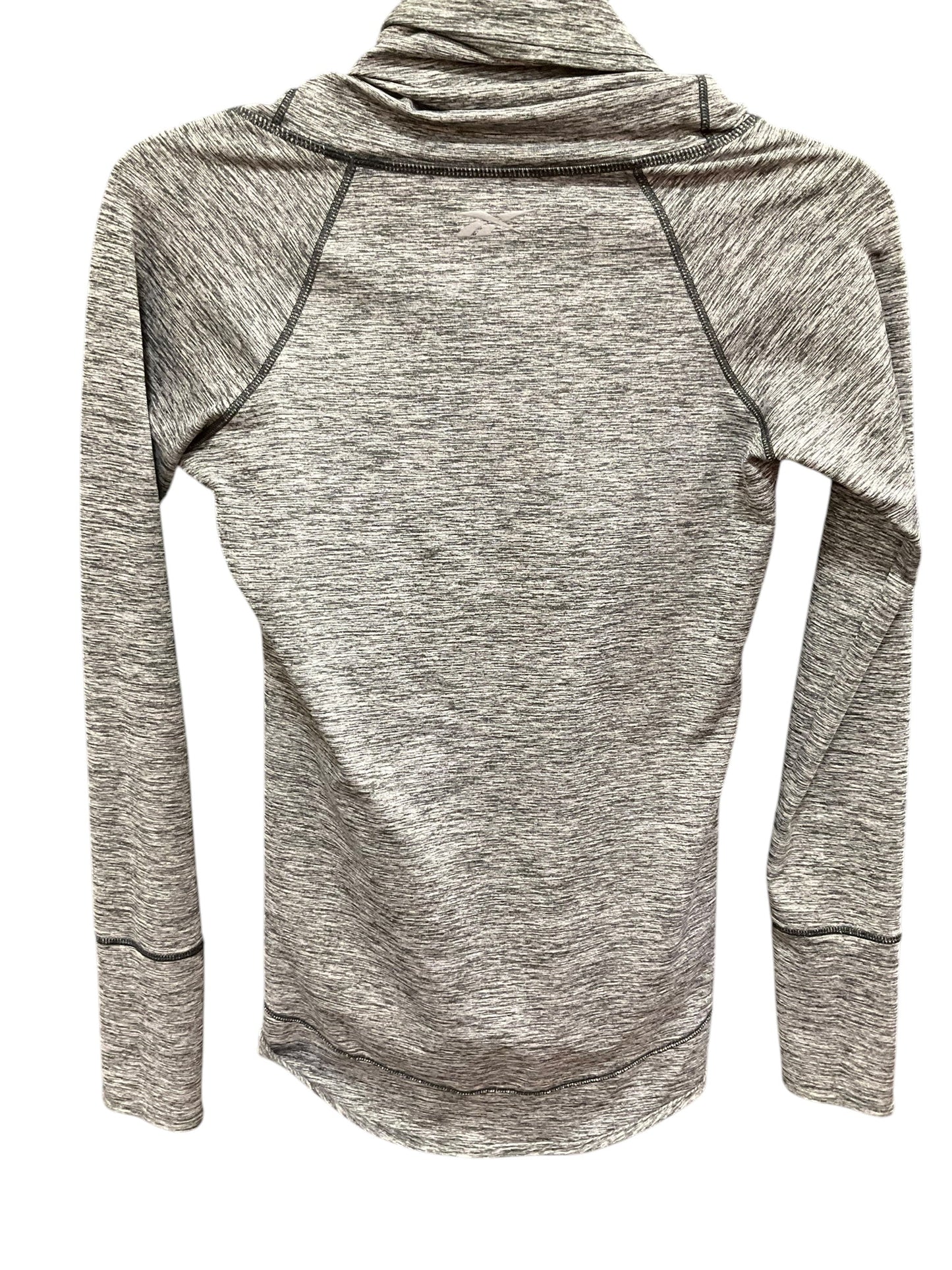 Athletic Top Long Sleeve Collar By Reebok In Grey, Size: Xs