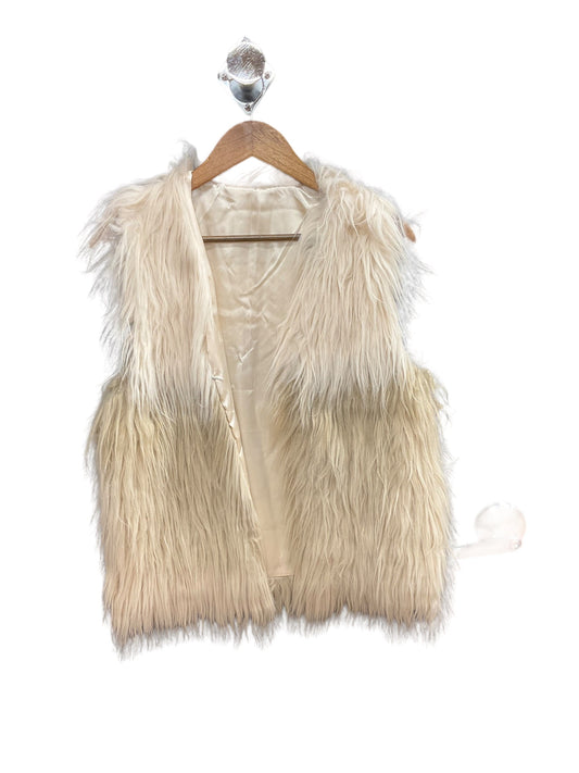 Vest Faux Fur & Sherpa By Clothes Mentor  Size: S