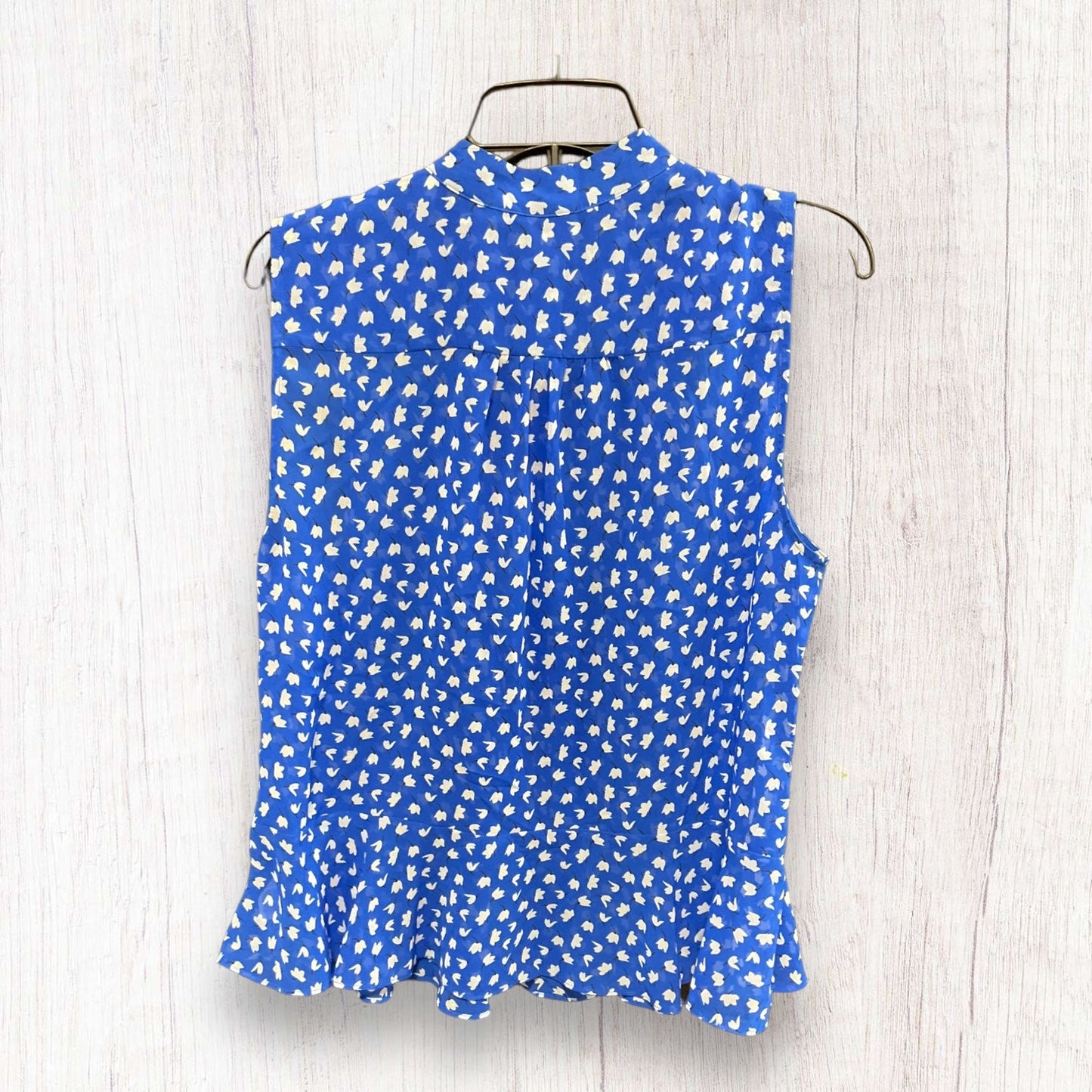 Top Sleeveless By Cabi In Blue, Size: M