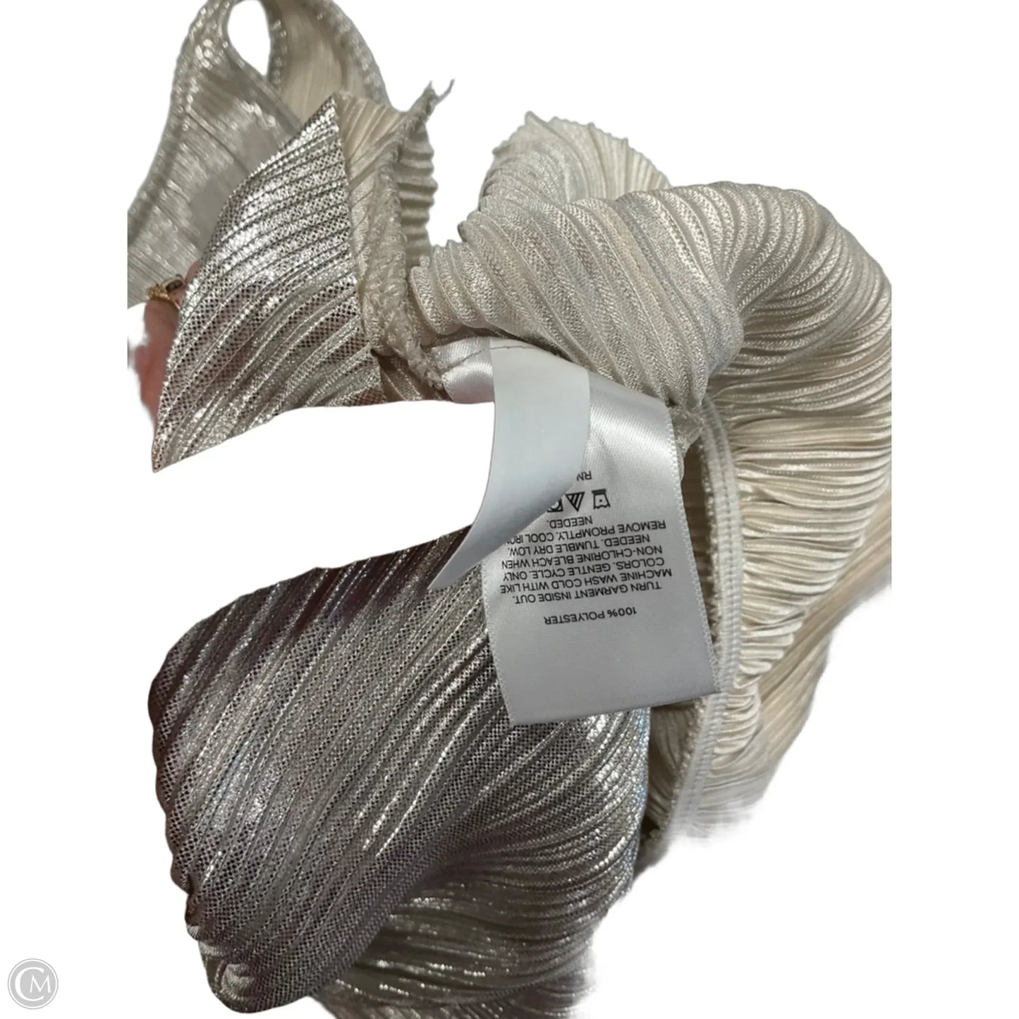 Top Sleeveless By Express In Silver, Size: Xs