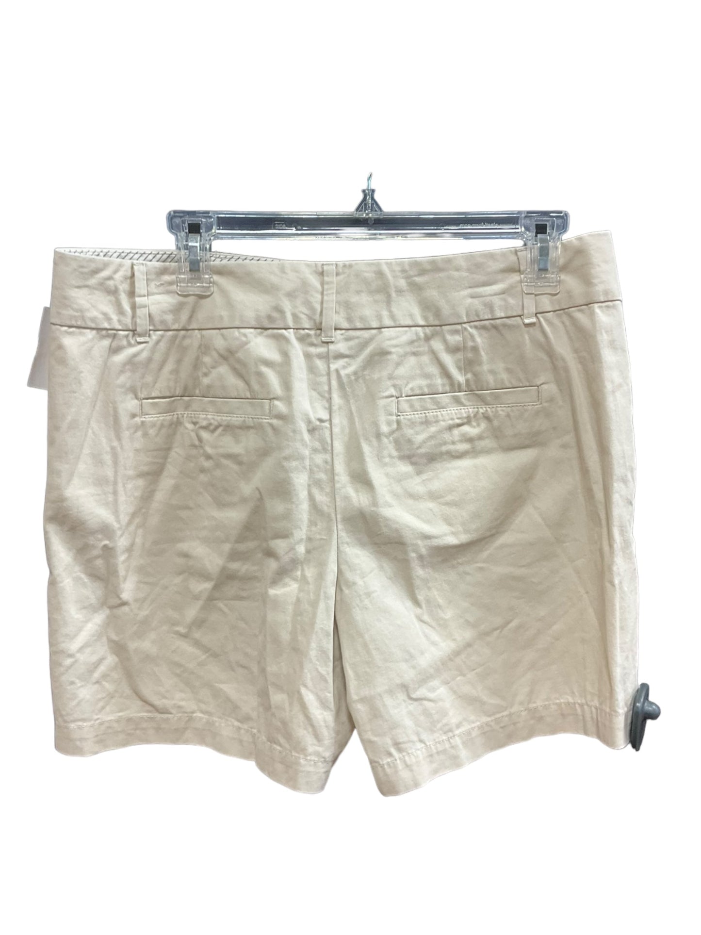 Beige Shorts Loft, Size 8