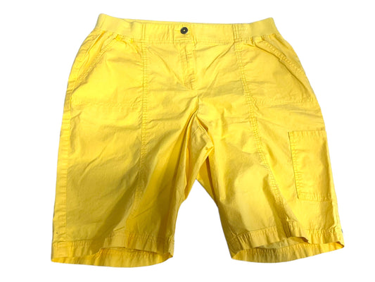 Yellow Shorts Chicos, Size L