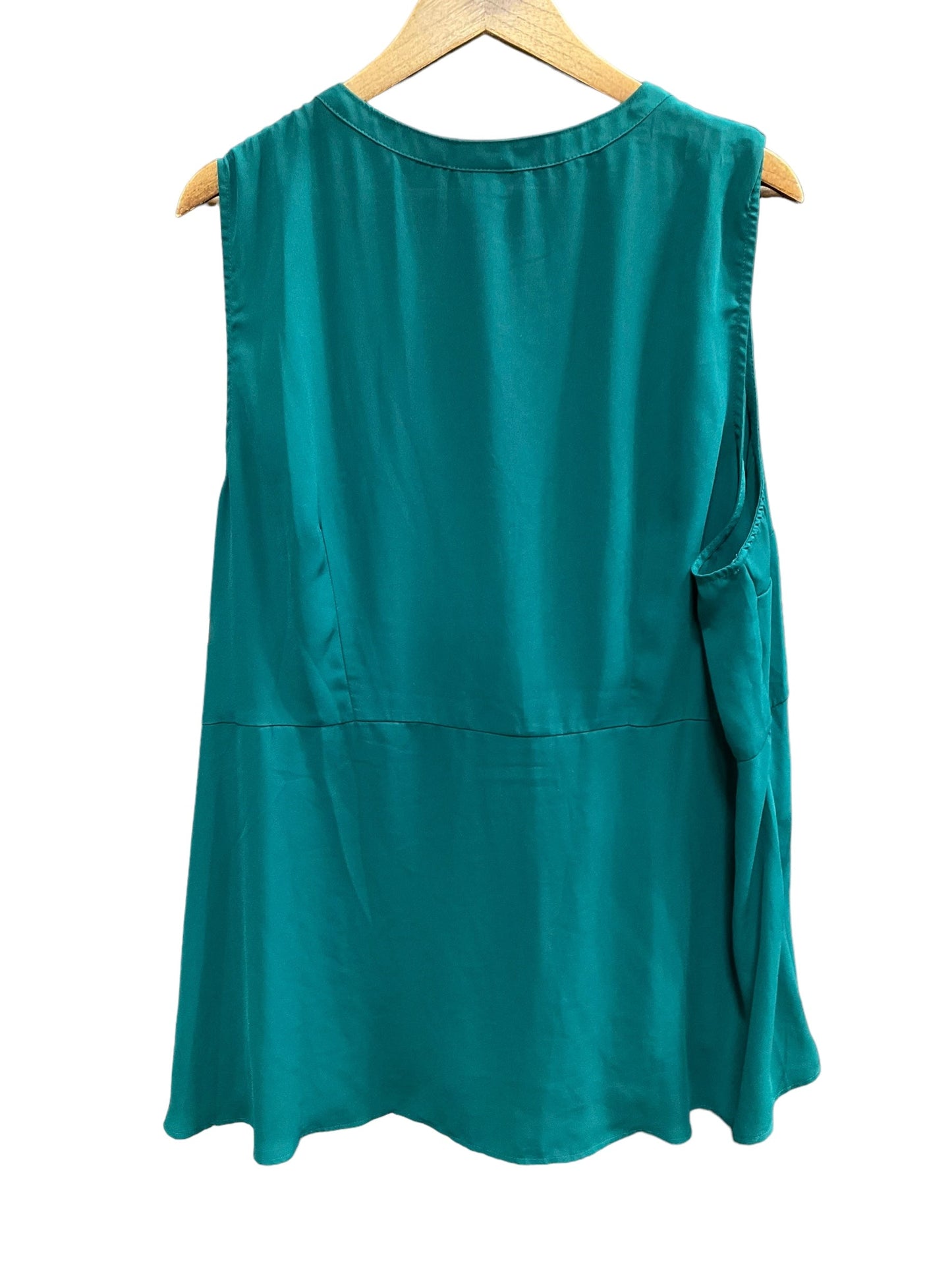 Green Top Sleeveless Torrid, Size 3