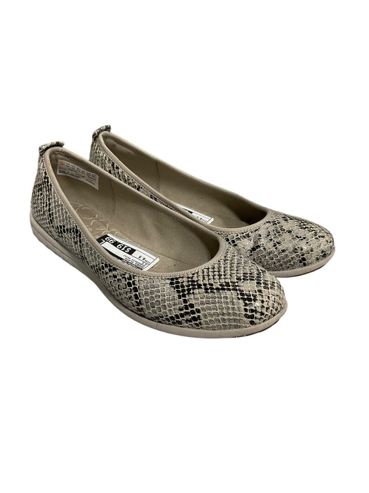 Shoes Flats By Timberland In Snakeskin Print, Size: 6.5