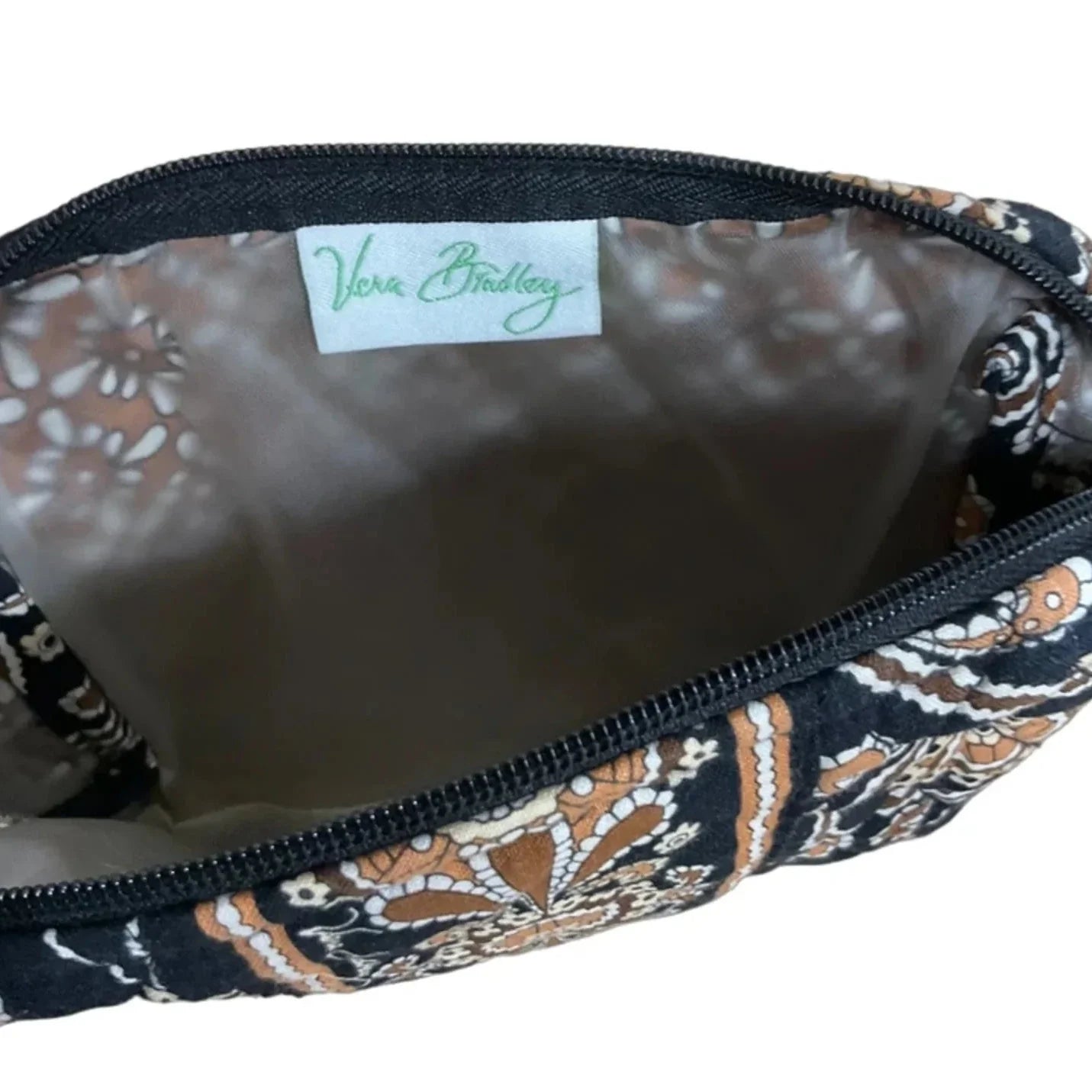 Makeup Bag By Vera Bradley, Size: Medium