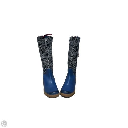 Boots Knee Flats By Cma In Multi-colored, Size: 7.5