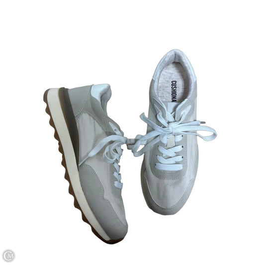 Shoes Sneakers By Cushionaire In Cream, Size: 7