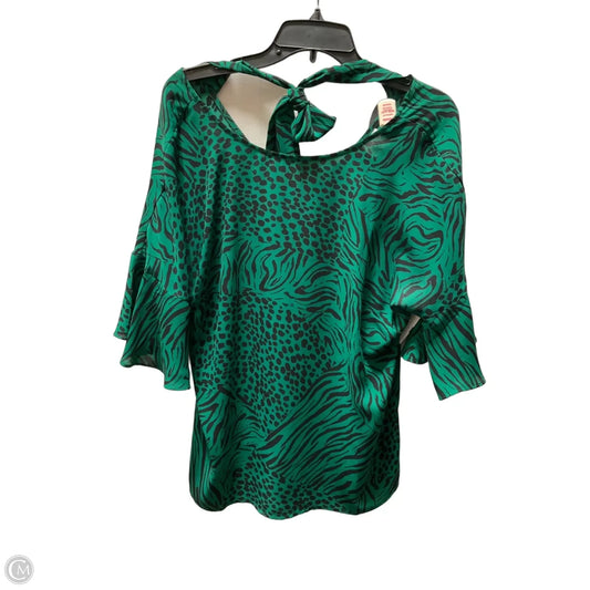 Top Short Sleeve By Cabi In Green, Size: M