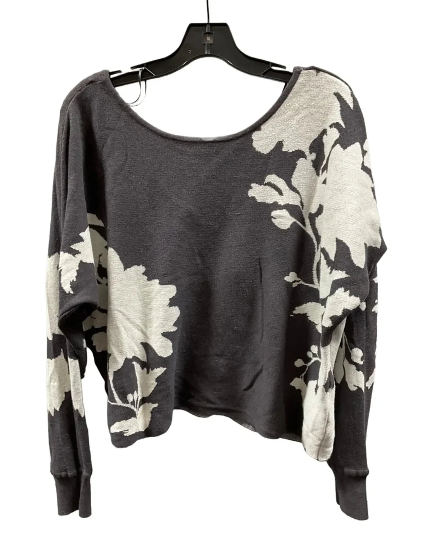Top Long Sleeve By Daily Practice By Anthropologie In Grey, Size: M