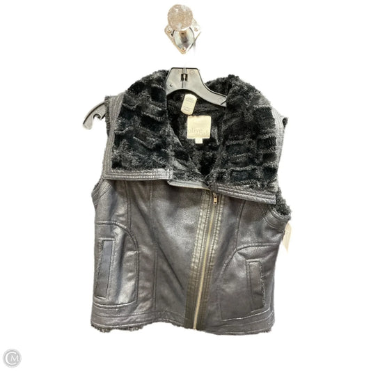 Vest Faux Fur & Sherpa By Olive And Oak In Black, Size: M