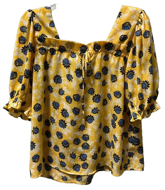 Top Short Sleeve By Zac And Rachel In Yellow, Size: M