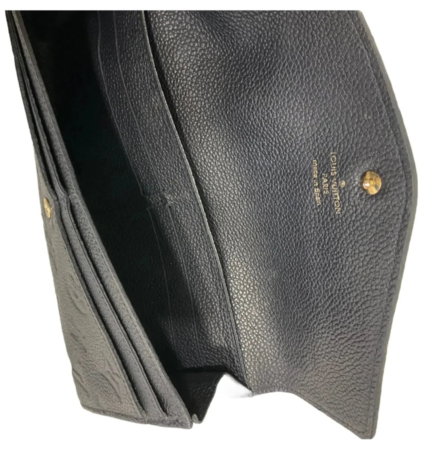 Wallet Luxury Designer By Louis Vuitton, Size: Medium