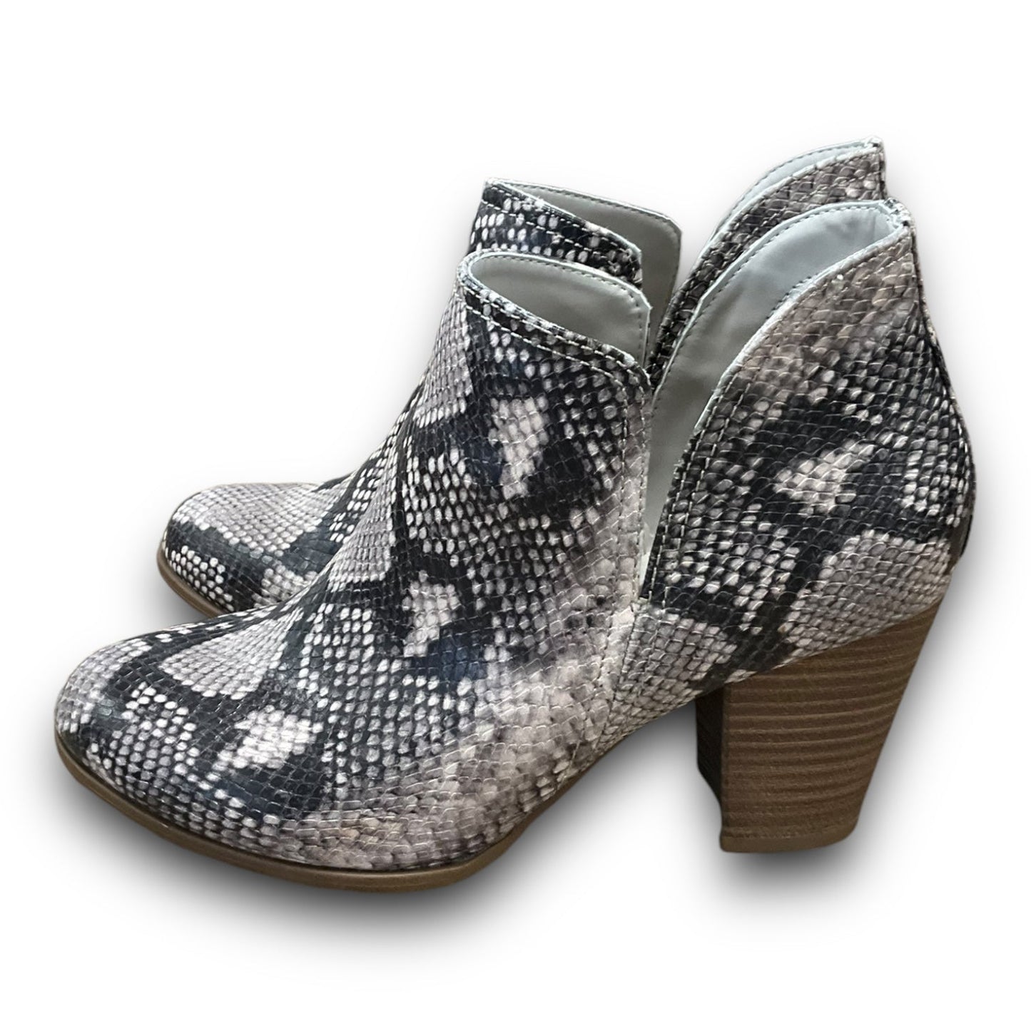 Boots Ankle Heels By Fergalicious In Snakeskin Print, Size: 7.5