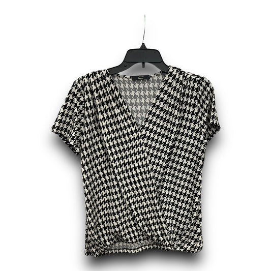 Top Short Sleeve By Clothes Mentor  Size: M