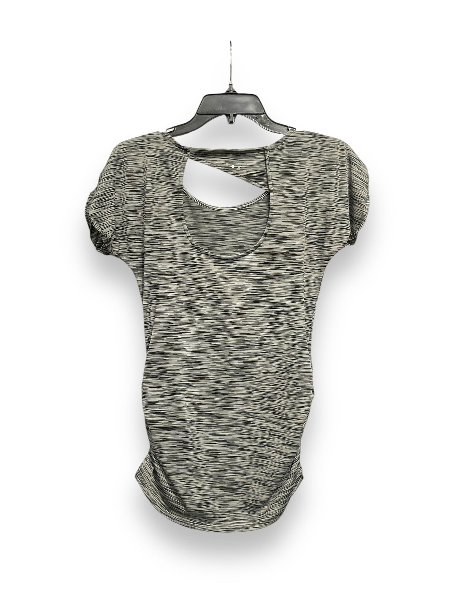 Athletic Top Short Sleeve By Reebok In Grey, Size: Xs