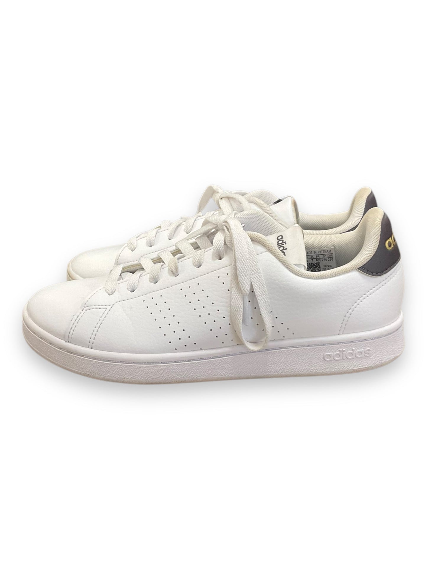 Shoes Athletic By Adidas In White, Size: 8.5