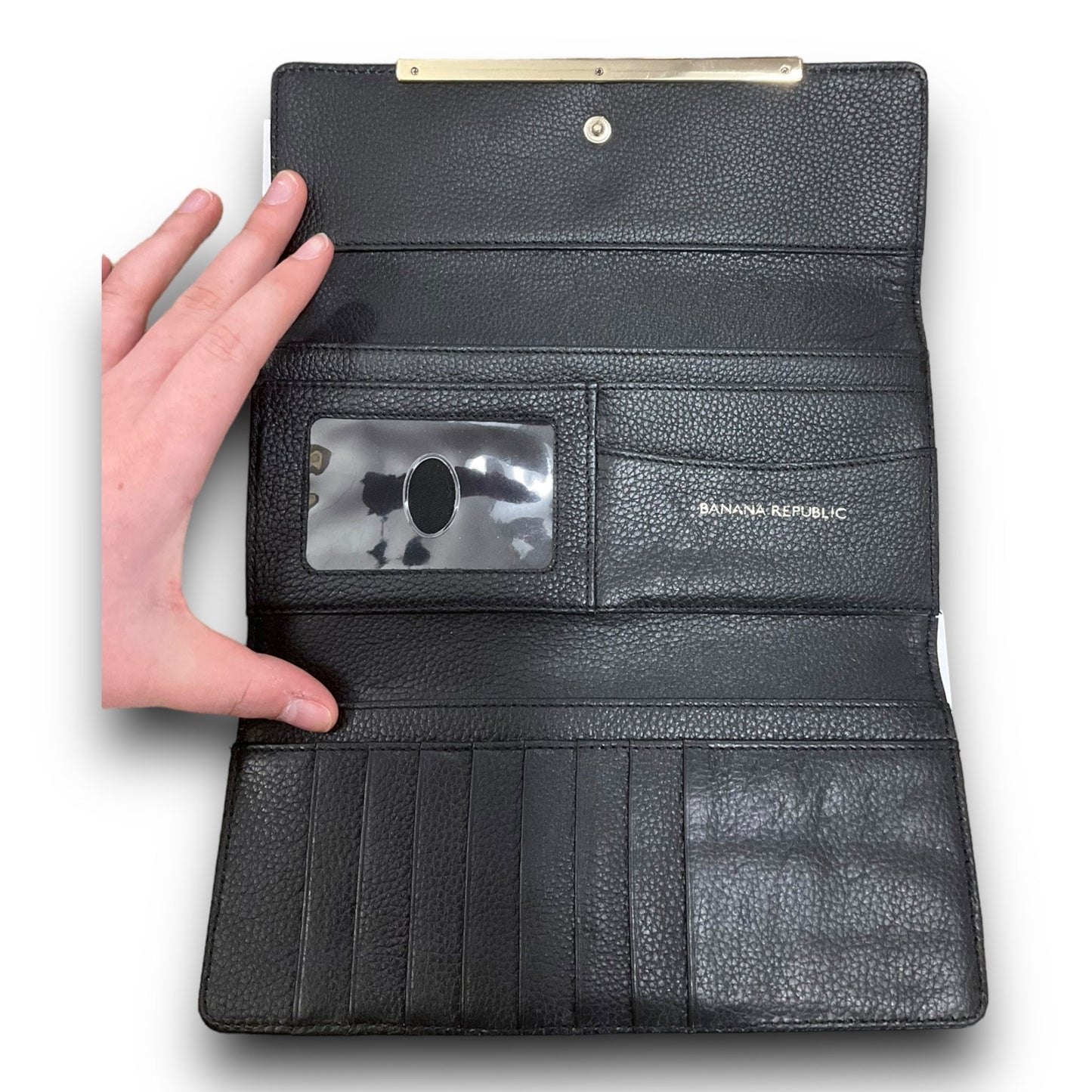 Wallet By Banana Republic  Size: Medium