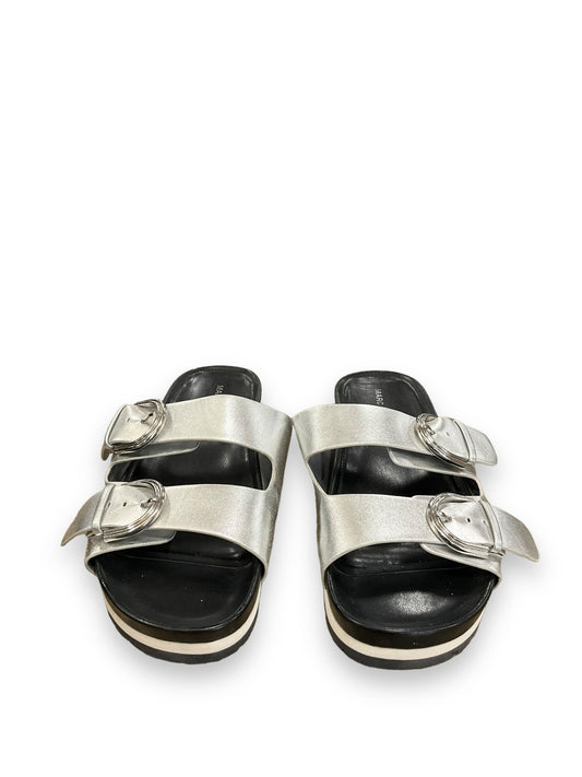 Black Sandals Flats Marc Fisher, Size 10