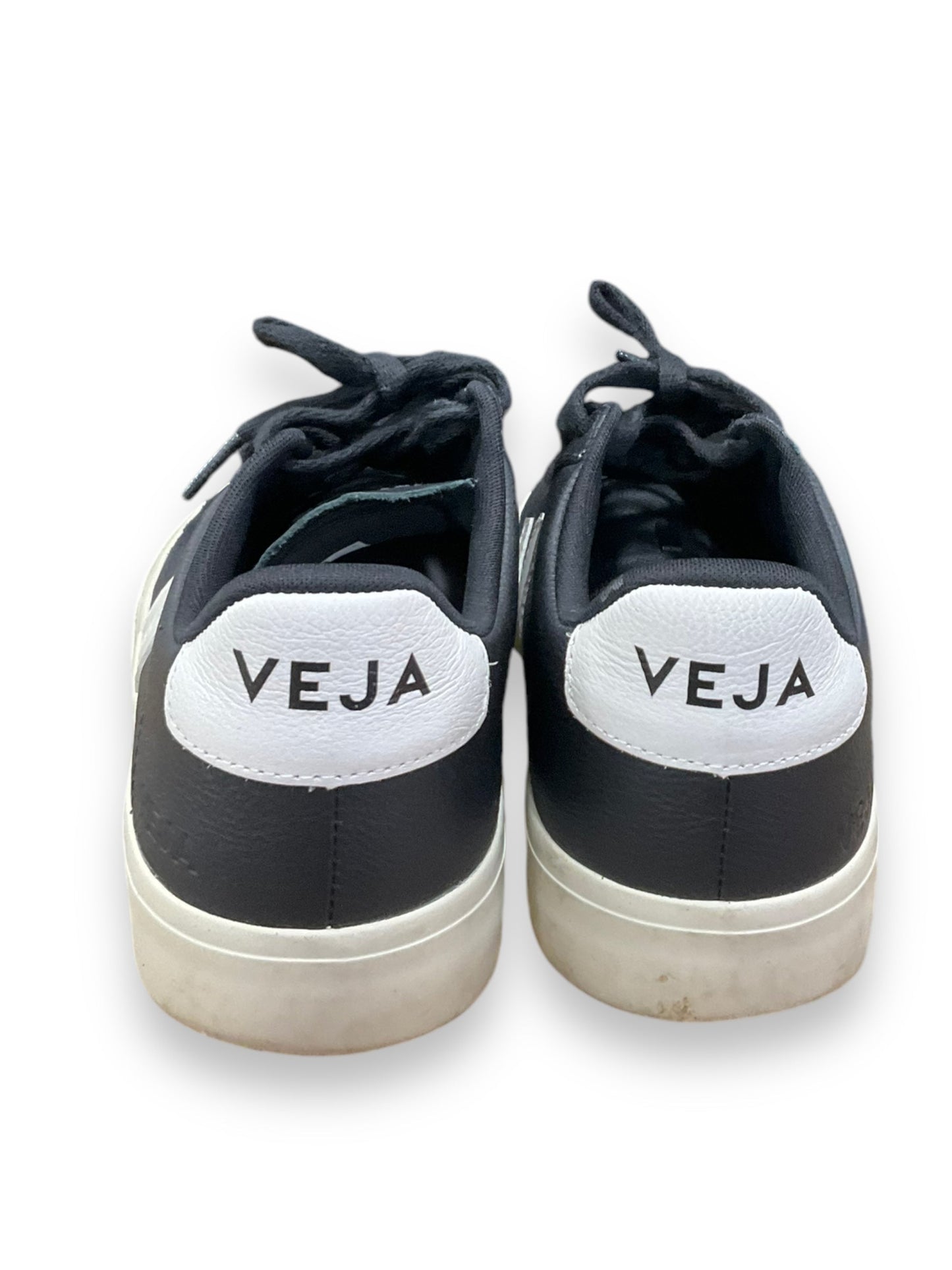 Shoes Sneakers By Veja In Black, Size: 9