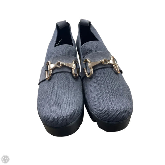 Shoes Flats By Bernie Mev In Grey, Size: 11