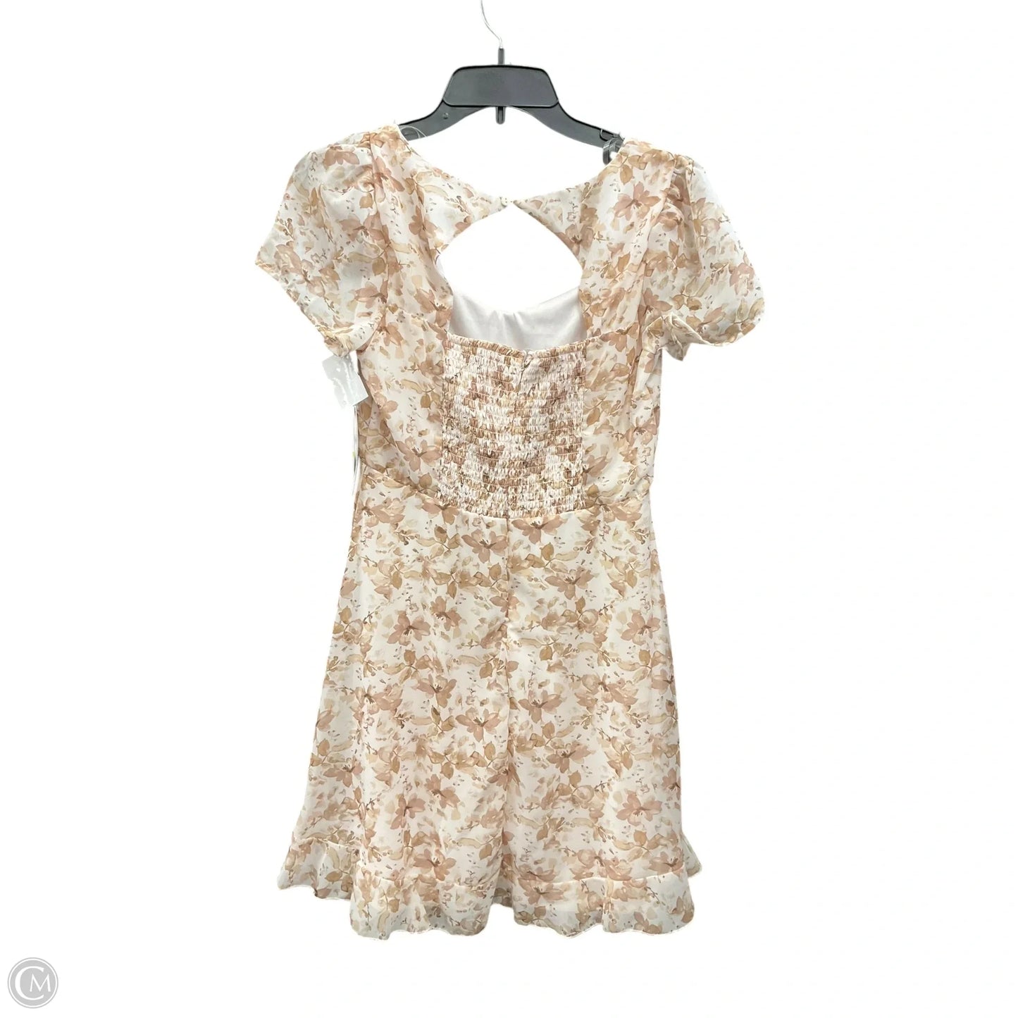 Dress Casual Short By Clothes Mentor In White, Size: M