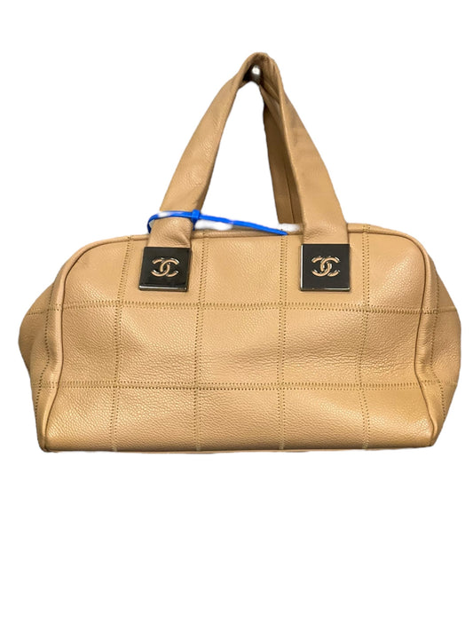 Handbag Luxury Designer Chanel, Size Medium