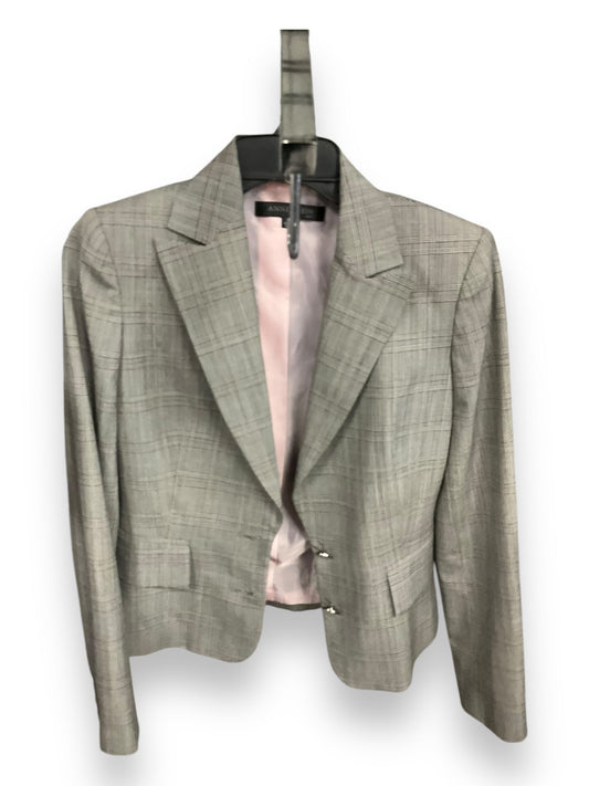 Blazer By Anne Klein In Grey, Size: 0