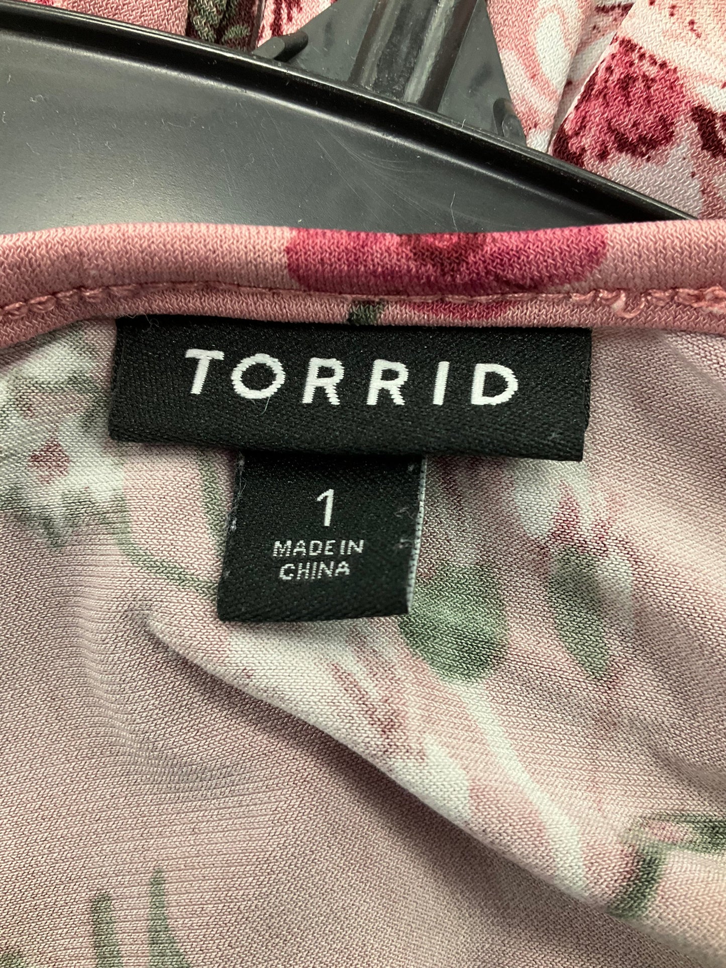 Top Short Sleeve By Torrid  Size: 1x