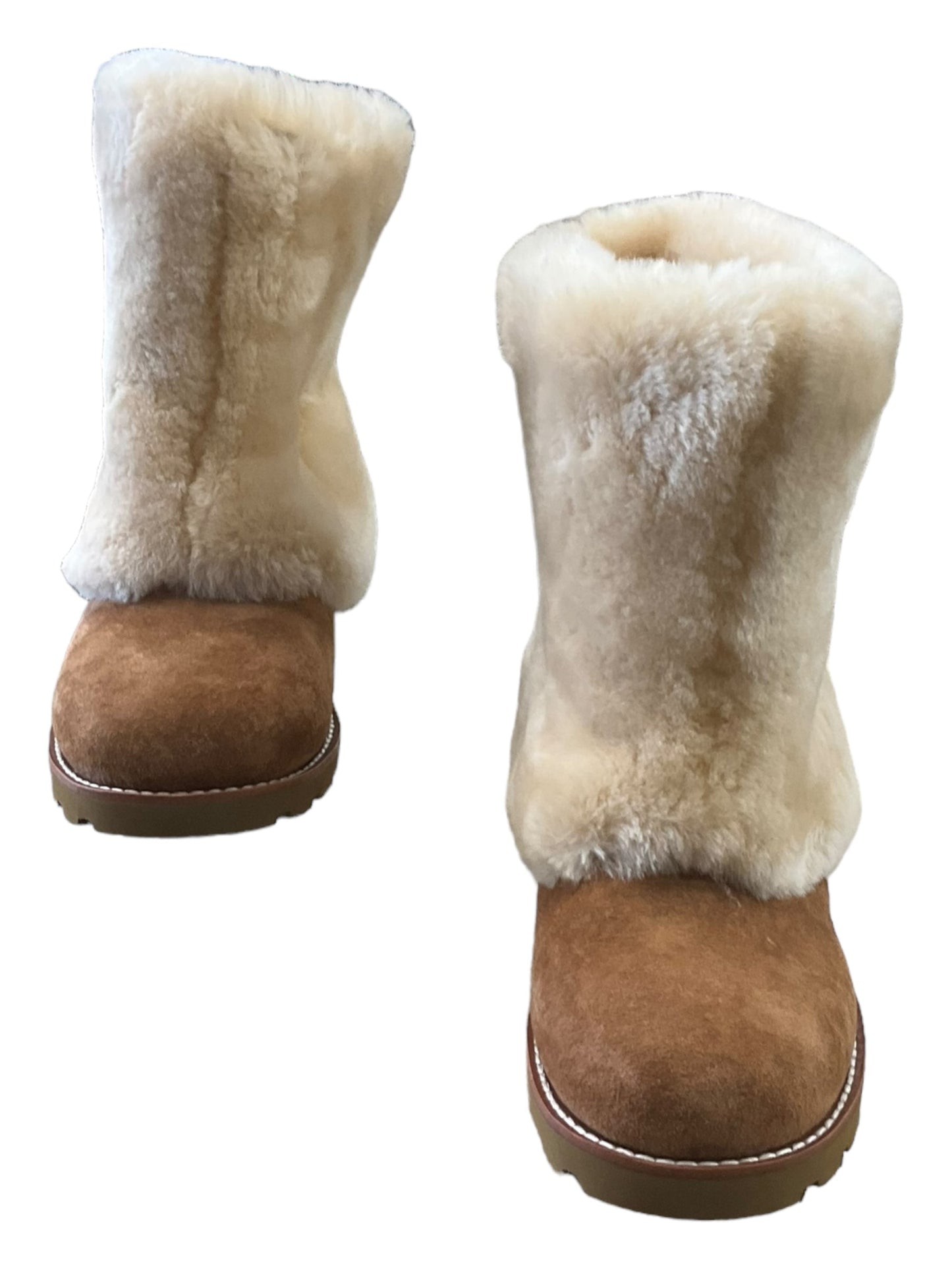 Boots Snow By Ugg  Size: 6