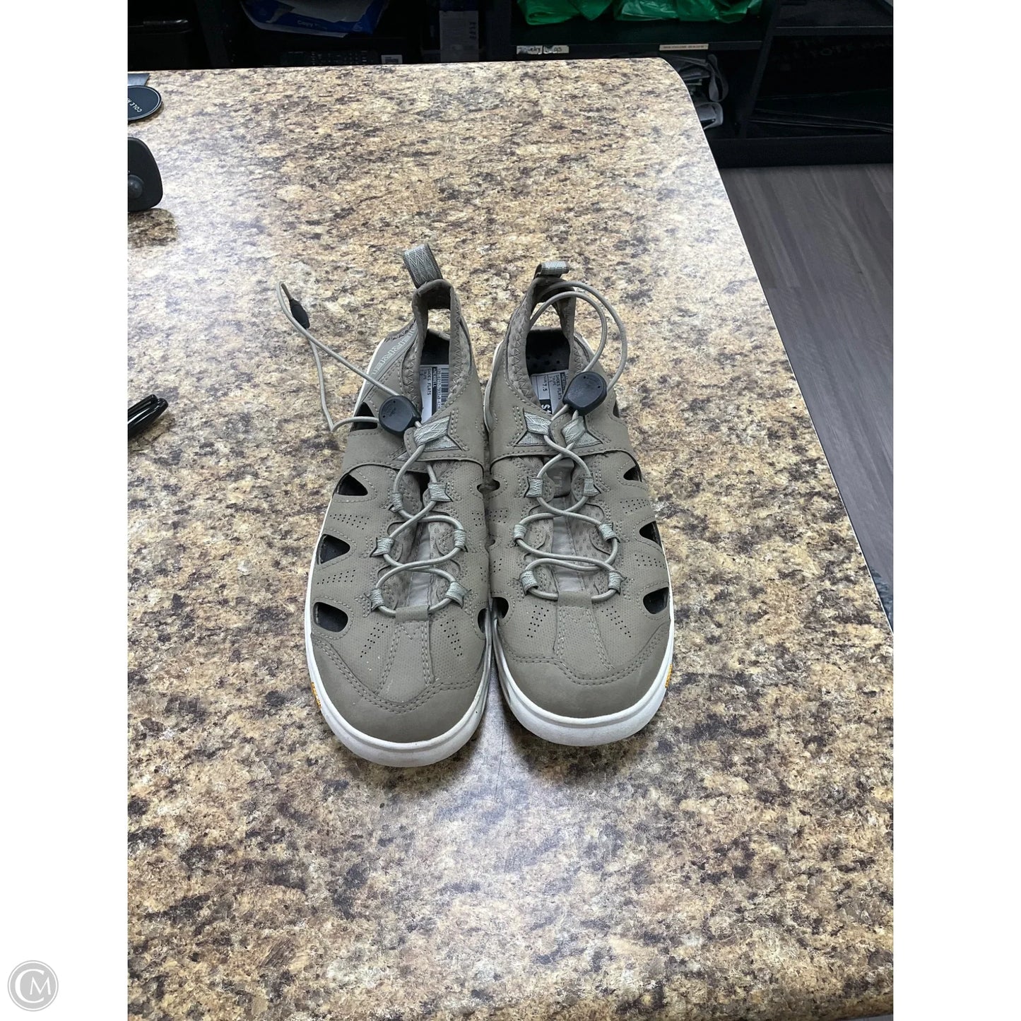Shoes Flats By Merrell In Taupe, Size: 7.5