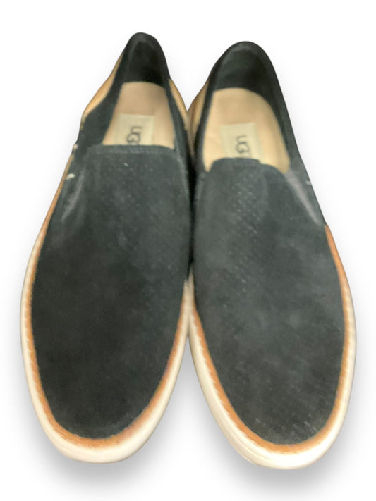 Shoes Flats By Ugg In Black & Tan, Size: 7.5