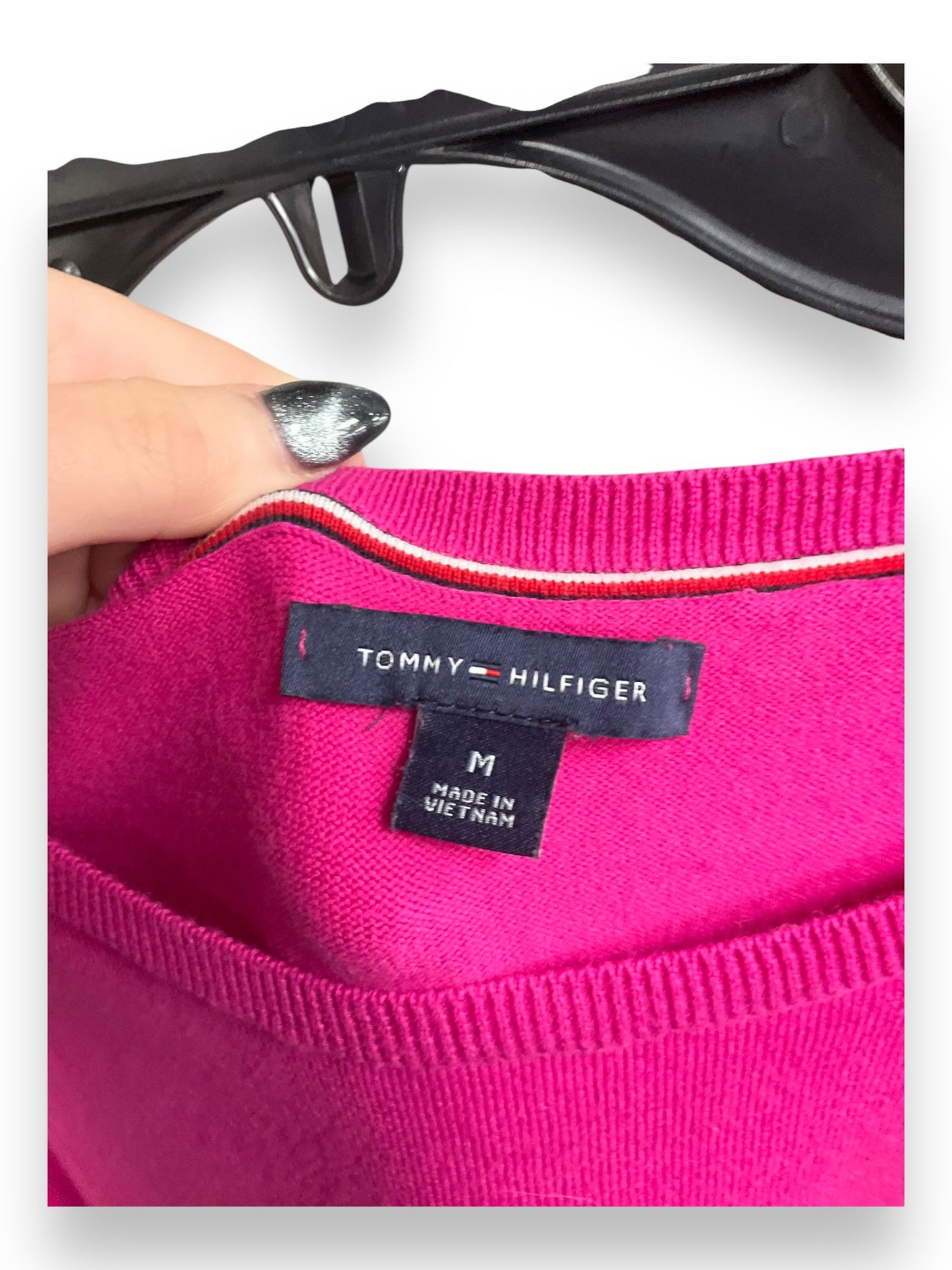 Top Long Sleeve By Tommy Hilfiger In Pink, Size: M