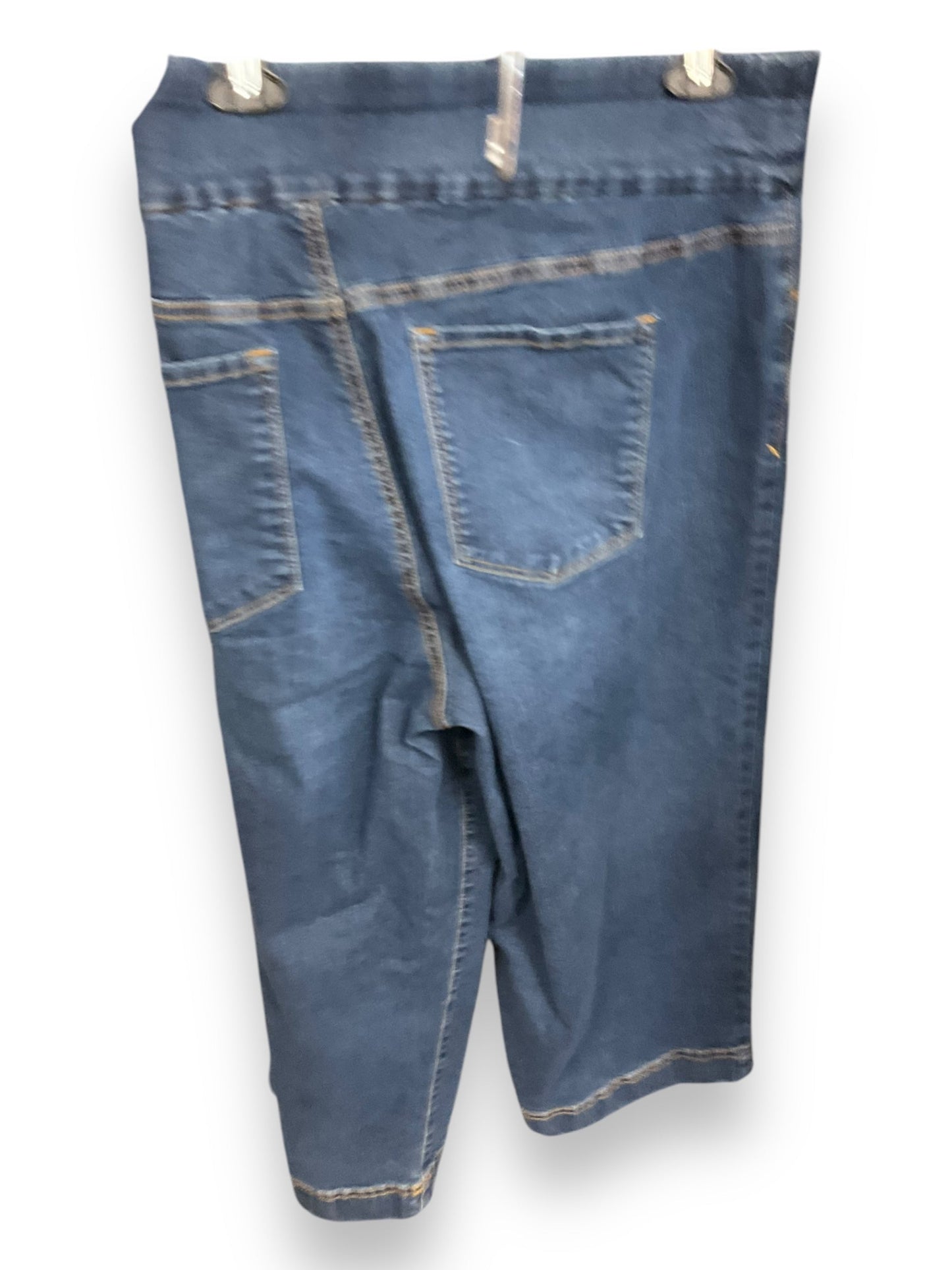 Jeans Cropped By Gloria Vanderbilt In Blue, Size: 22