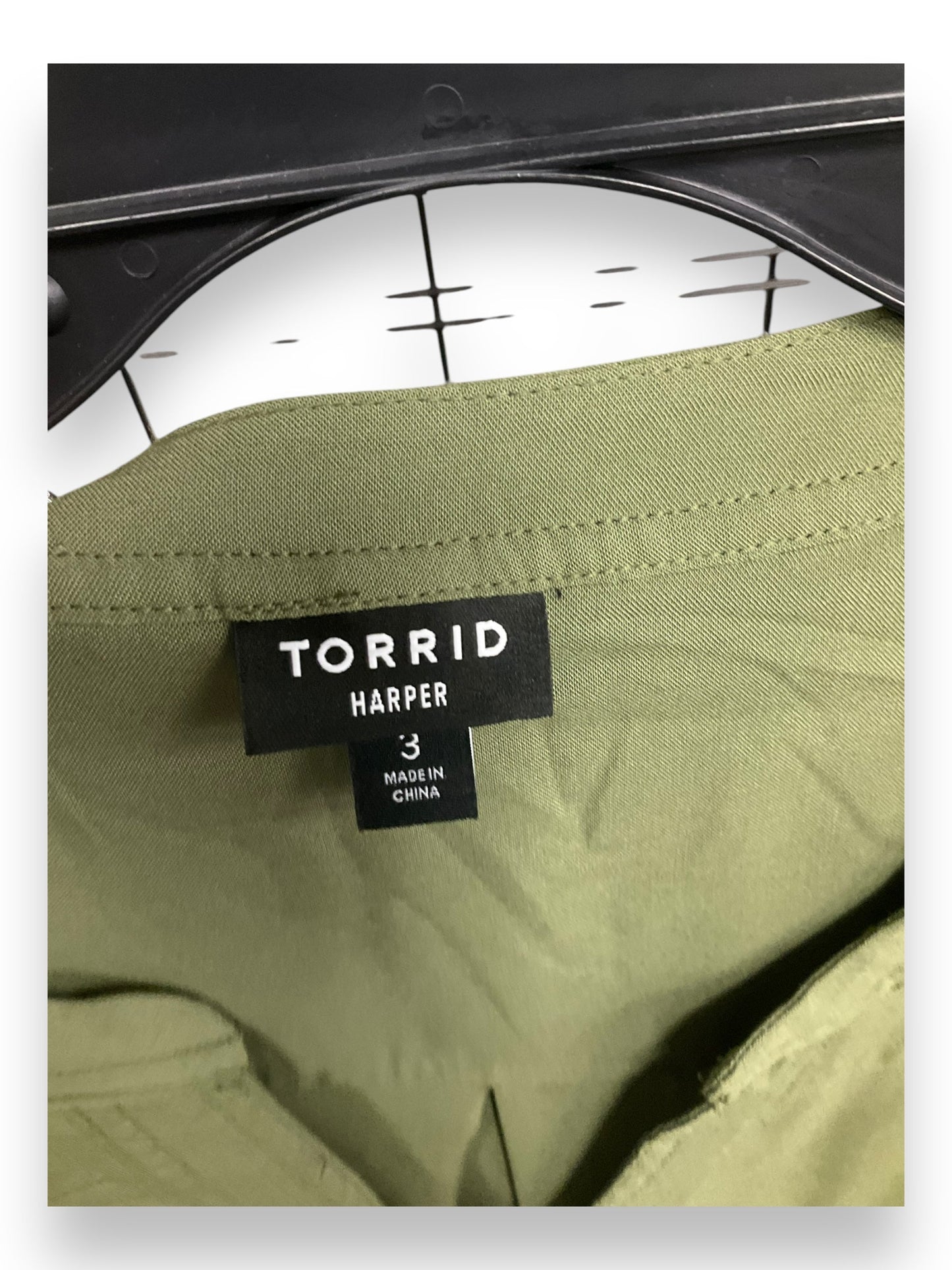 Top Short Sleeve By Torrid In Green, Size: 3x