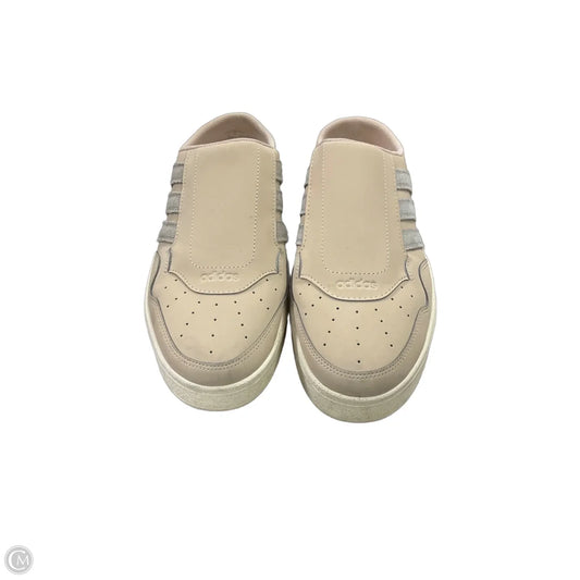 Shoes Sneakers By Adidas In Tan, Size: 10
