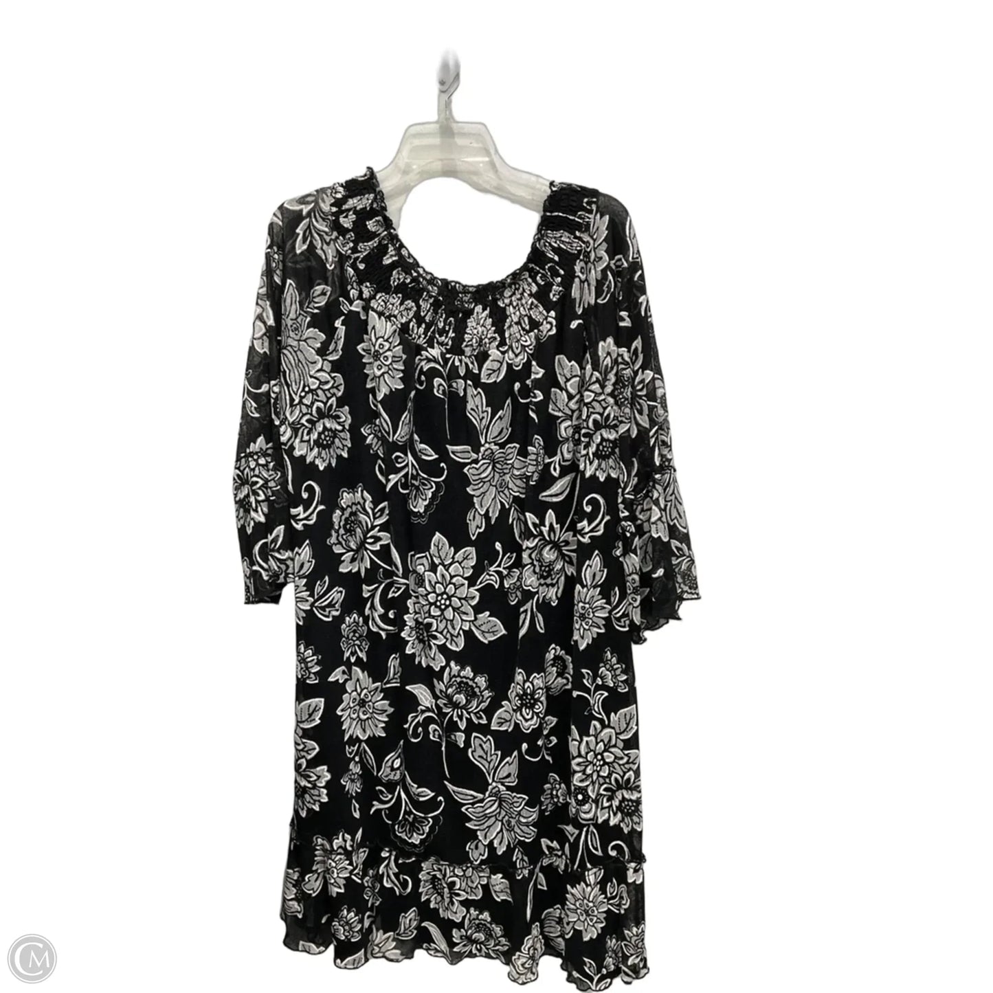Dress Casual Maxi By Clothes Mentor In Black & White, Size: 1x
