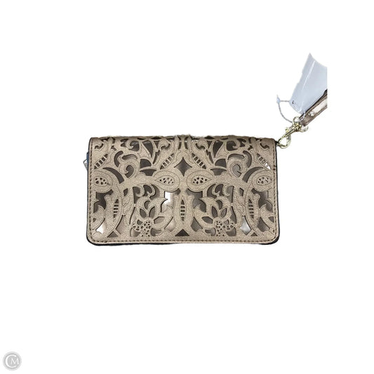 Wristlet By Apt 9, Size: Medium