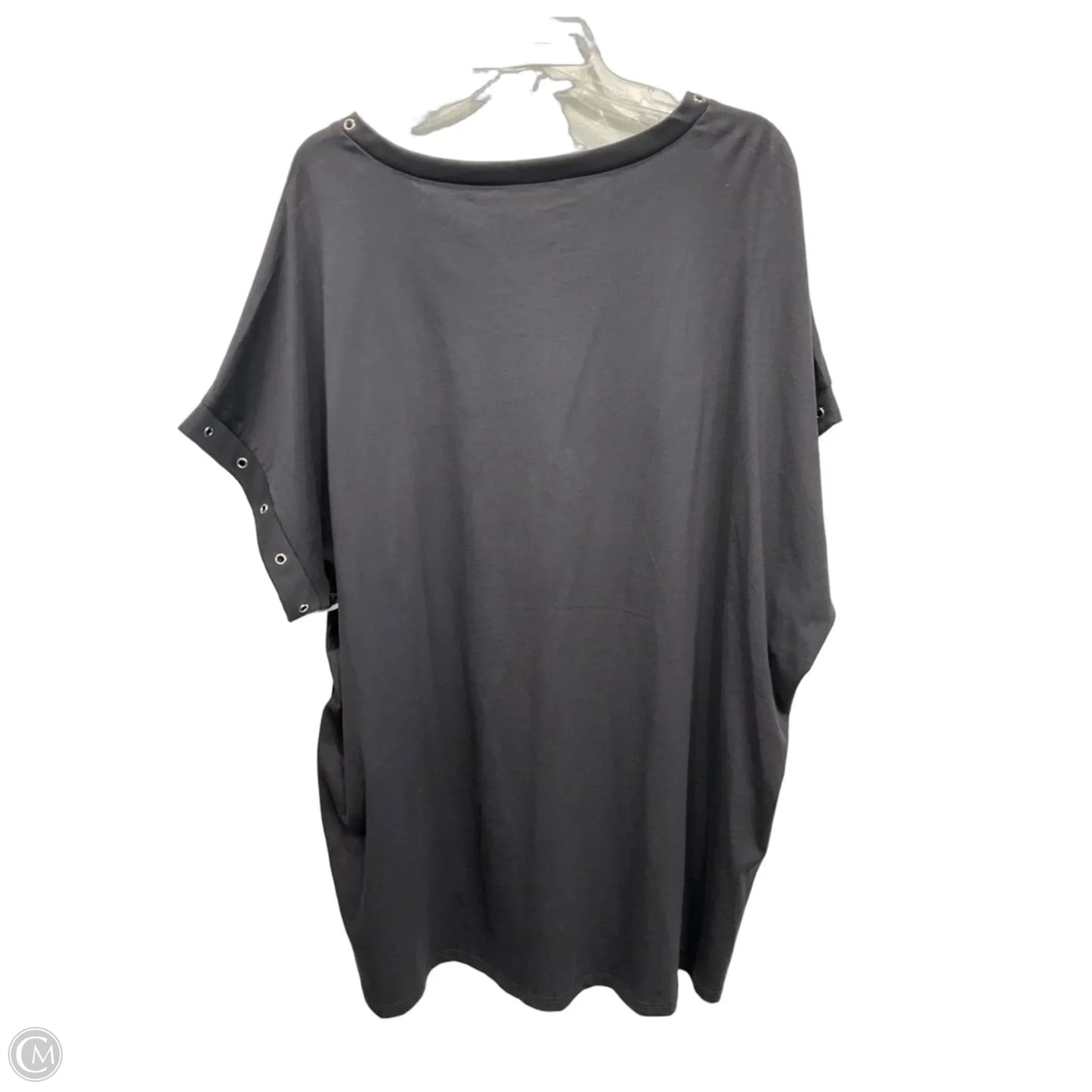 Top Short Sleeve By Torrid In Grey, Size: 4x