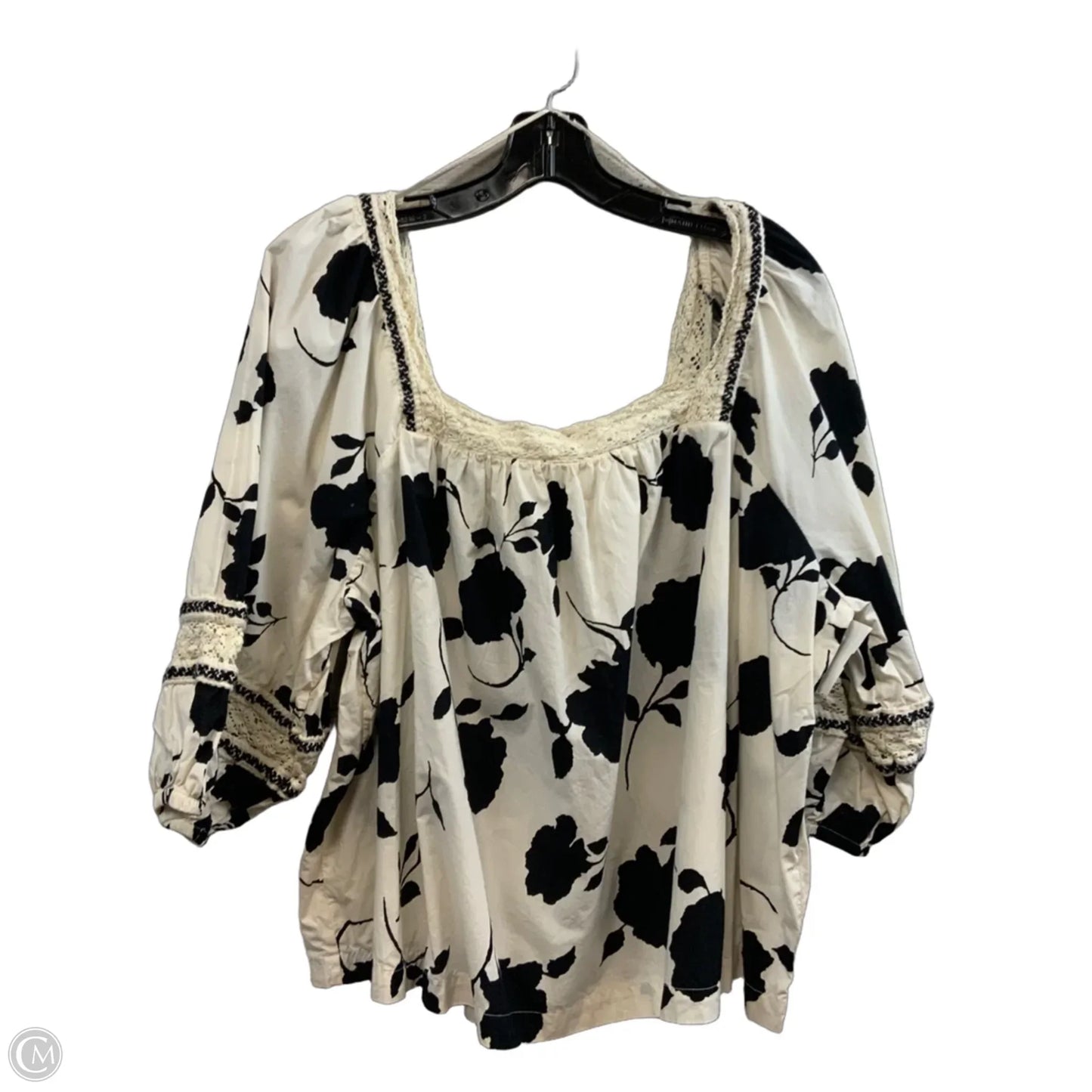 Top Short Sleeve By Maurices In Black & Cream, Size: 2x