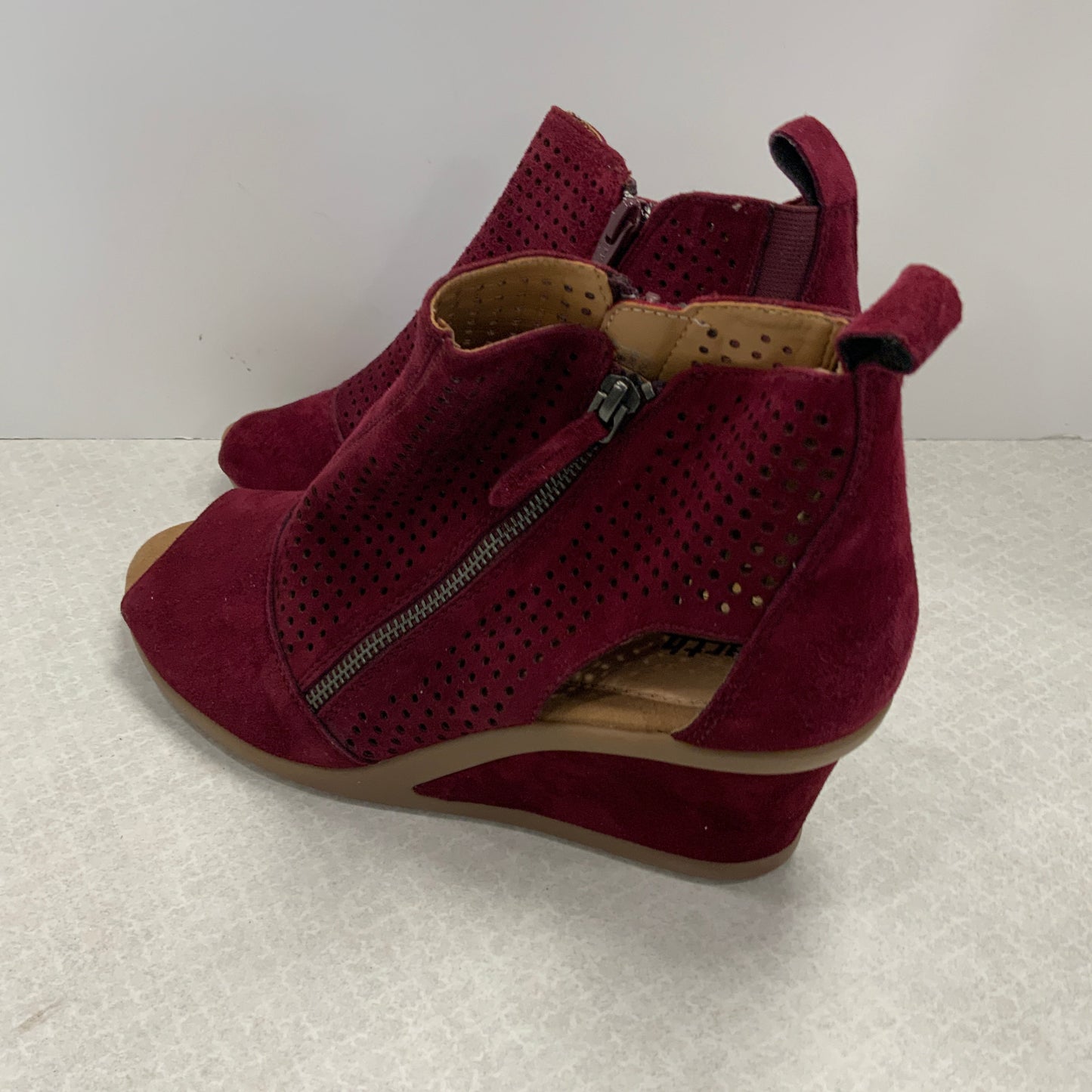 Shoes  Heels Wedge By Earth In Red, Size: 11