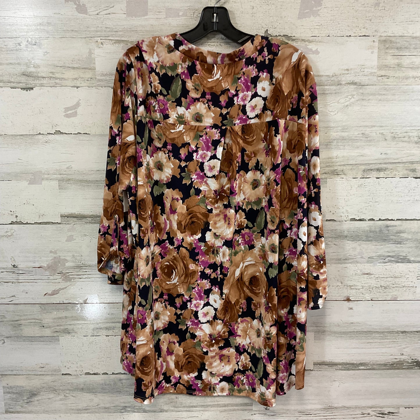 Top 3/4 Sleeve By DEAR SCARLETT In Brown, Size: 3x